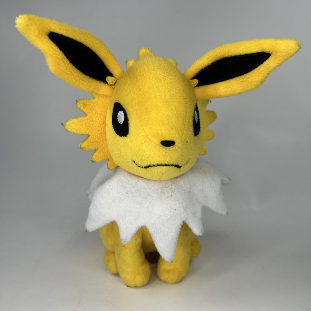 Pokemon Jolteon Plush 8" TRU Exclusive Nintendo Tomy 2017 Eevee Evolutions